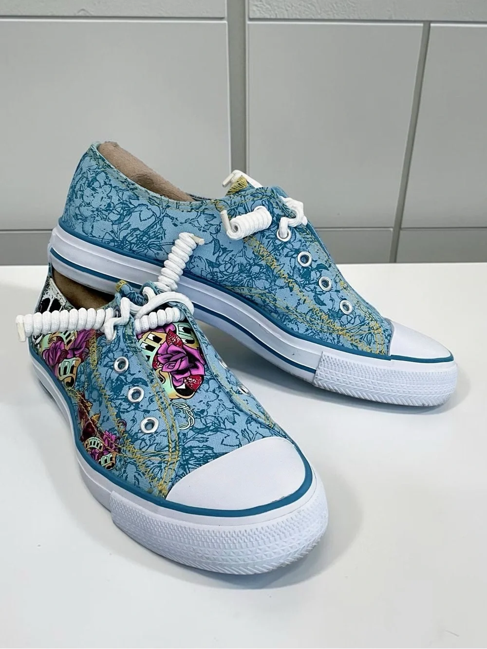 AirWalk Tattoo-Inspired Attitude Graphic Low-Top Sneakers, Size 8.5